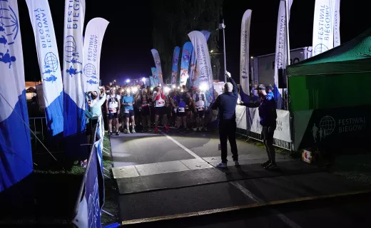 Największe wyzwanie Festiwalu Biegowego! Bieg na 100 km wystartował w środku nocy - 22